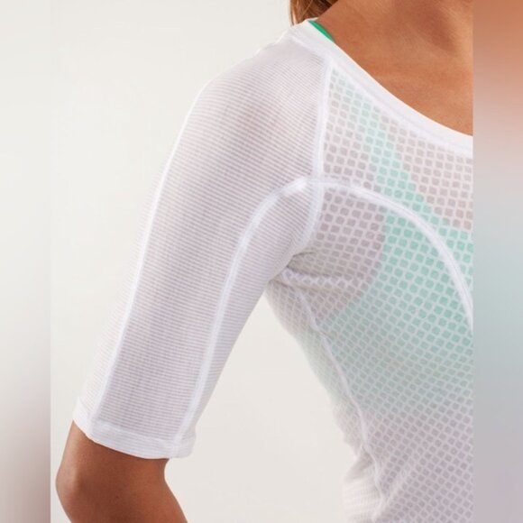 NWT LULULEMON PURI-TEE Breathable Short Sleeve Mesh Burnout White Size 10 - Picture 5 of 14